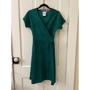 Kathmandu Adapt Reversible Wrap Dress Womens 10 Med green floral print stripes